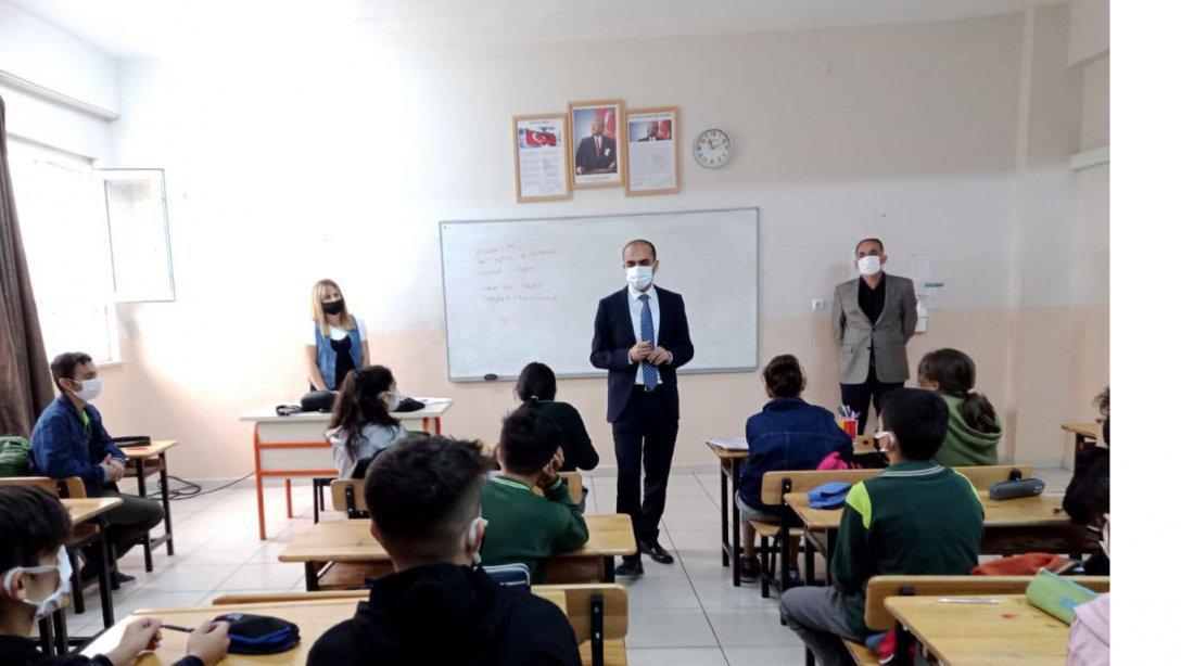 İlçe Milli Eğitim Müdürümüz Sayın Uygar İNAL İlçemiz Okullarından Hacı Özcan Sinağ Ortaokulu'nu Ziyaret Etti